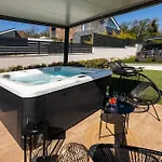 Porta - Private Pool And Jacuzzi Balatonalmadi