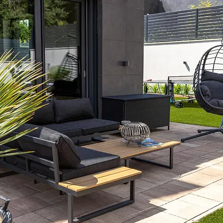 Βίλα Porte - Private Pool And Jacuzzi Balatonalmádi