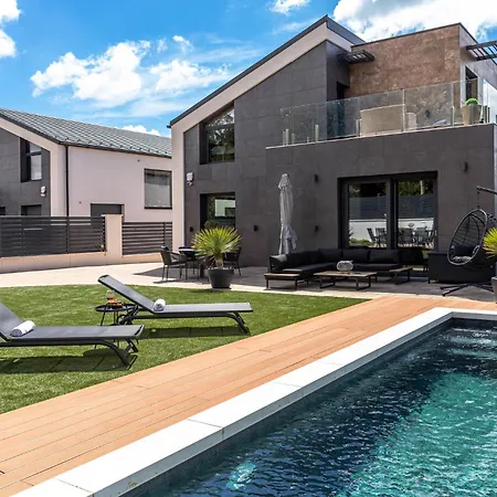 Porta - Private Pool And Jacuzzi I