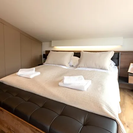 Villa Porta - Private Pool And Jacuzzi Balatonalmadi