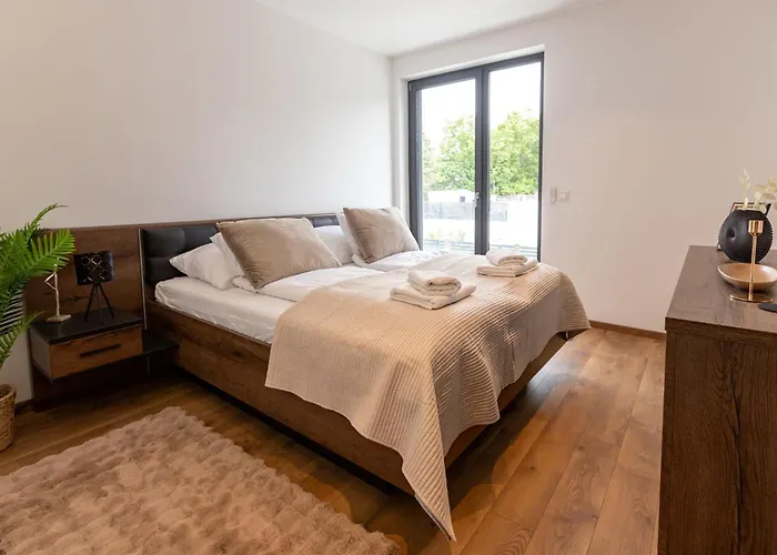 Porte - Private Pool&jacuzzi Villa Balatonalmádi