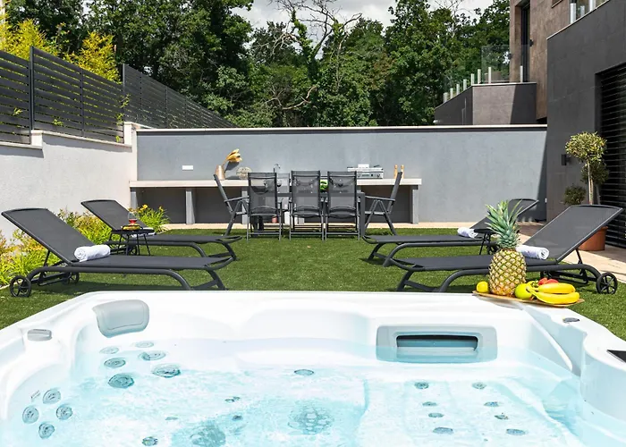 Porte - Private Pool&jacuzzi *