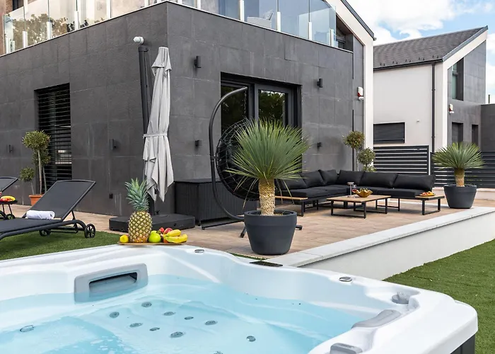 Porte - Private Pool&jacuzzi * Balatonalmádi