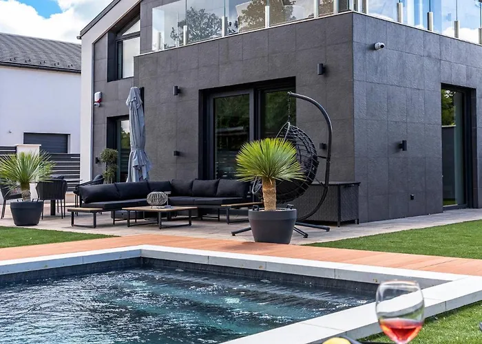 Porta - Private Pool And Jacuzzi *