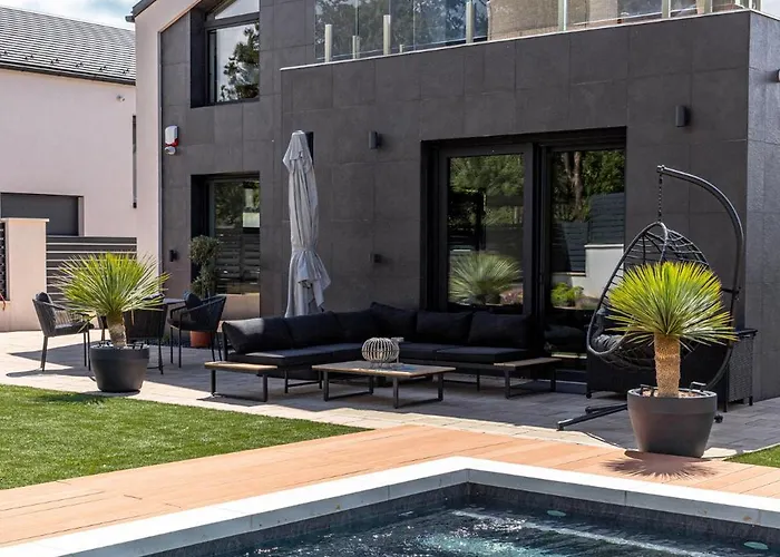 Villa Porta - Private Pool And Jacuzzi Balatonalmadi