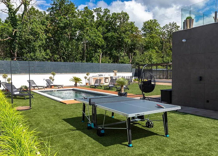 Porta - Private Pool And Jacuzzi Balatonalmádi