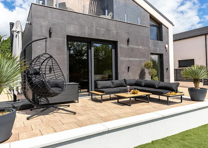 Porta - Private Pool And Jacuzzi Willa *