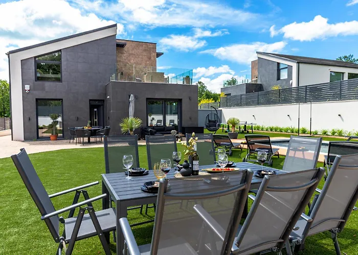 Willa Porta - Private Pool And Jacuzzi