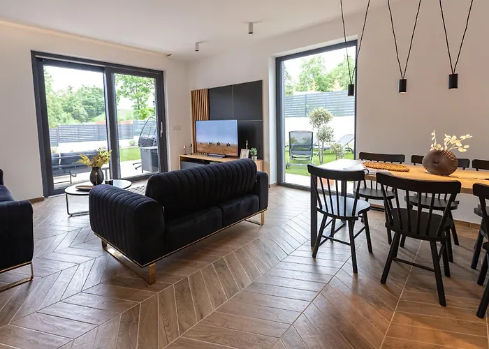 Porta - Private Pool And Jacuzzi Balatonalmádi