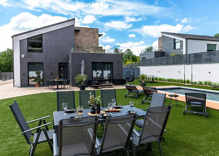 Porta - Private Pool And Jacuzzi