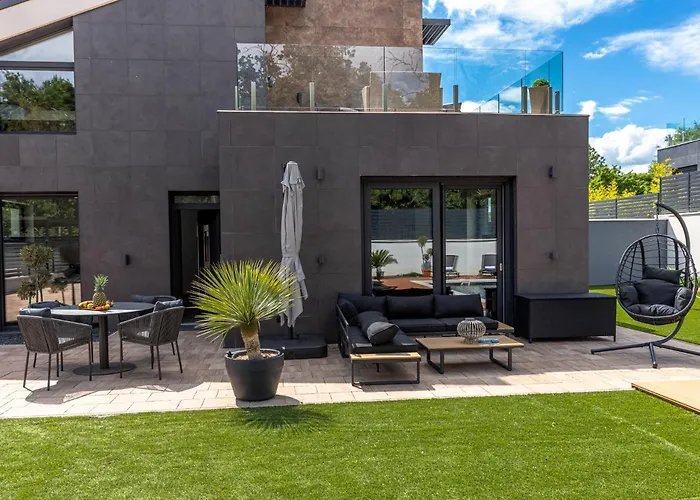 Porta - Private Pool And Jacuzzi Willa *