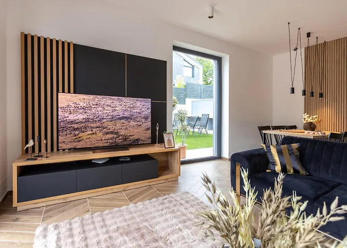 Porta - Private Pool And Jacuzzi Willa Balatonalmádi