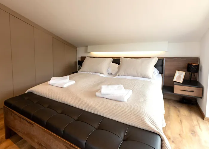 Villa Porta - Private Pool And Jacuzzi Balatonalmadi