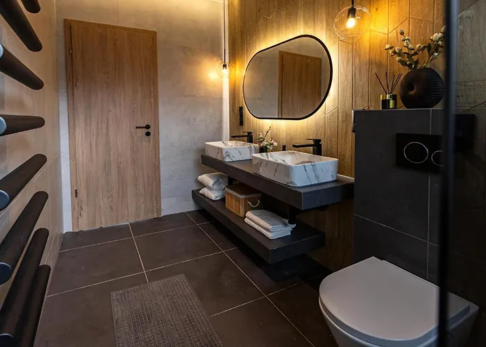 Porta - Private Pool And Jacuzzi Willa Balatonalmádi